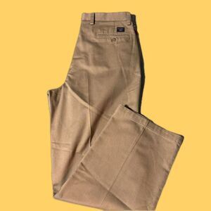 Dockers Classic Fit Men34X29 Original Khaki Individual Fit Waistband Pleated New
